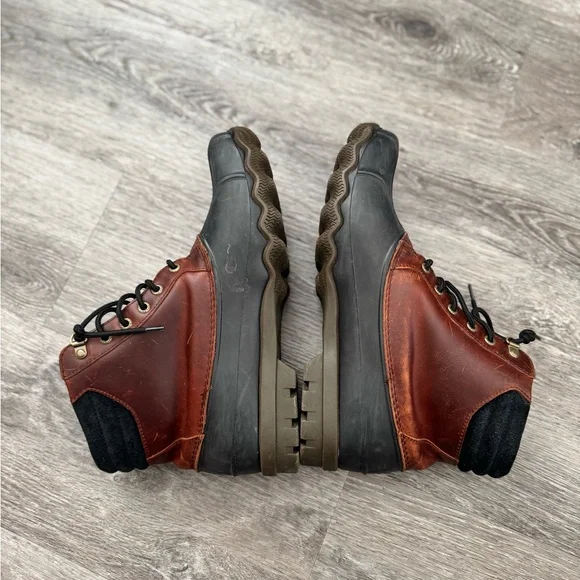 Men's Sperry Brown and Black Waterproof Duck Boots - Classic Lace-Up - Picture 6 of 8
